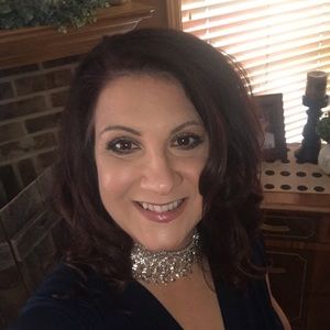 Meet your Posher, Jeana